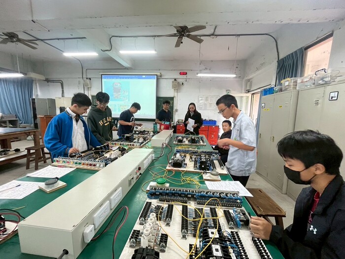 114學年度國中生涯發展教育暨技藝教育輔導訪視圖片